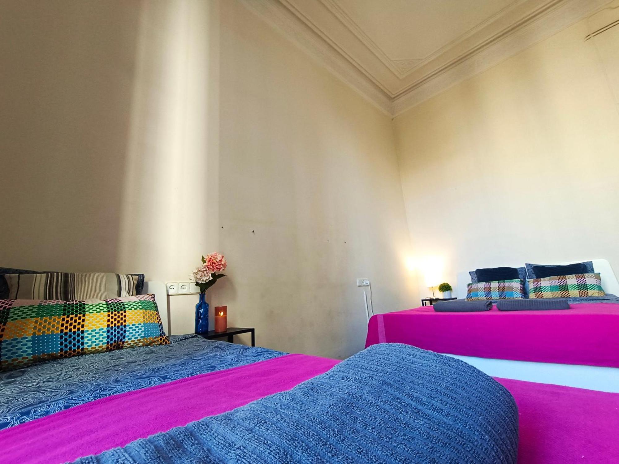 By Urquinaona Rooms Barcelone Extérieur photo